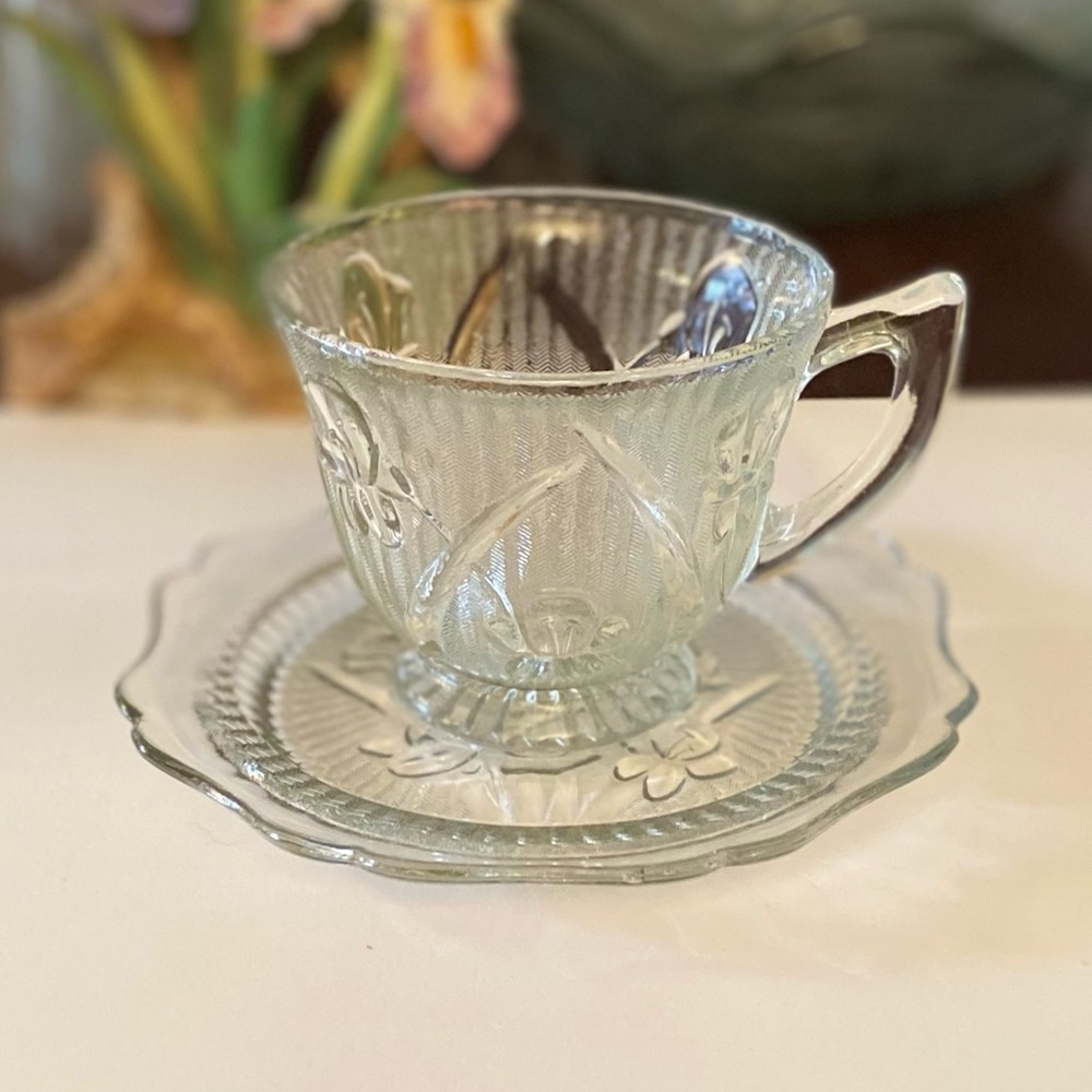 Iris & Herringbone Clear Cup and Saucer